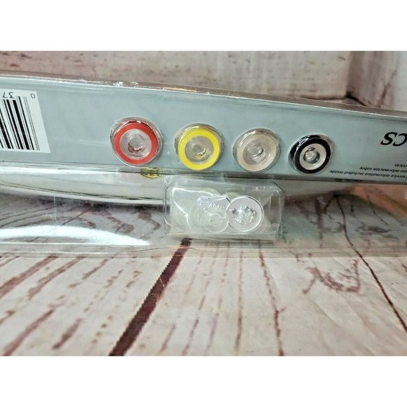 Handheld Singer Button Magic B110X-CS 2 And 4 Hole Maker Attaches Buttons - Picture 9 of 10